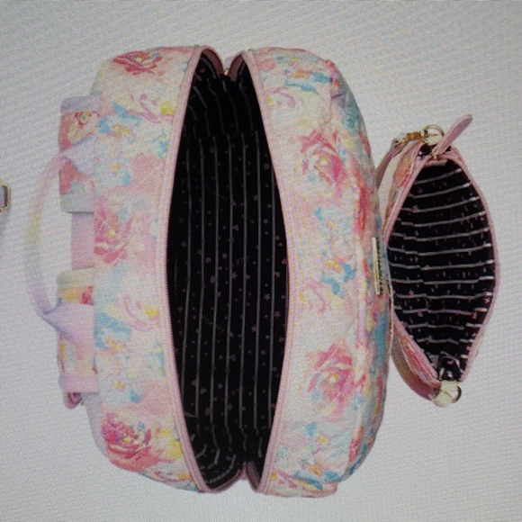 NEW Betsy Johnson Cotton Quilted Backpack With Purse main image 15
